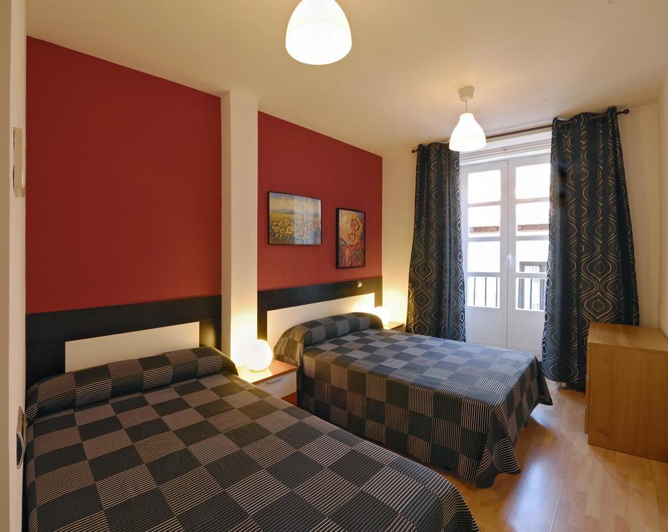 Apartamentos El Tiempo Мадрид Экстерьер фото